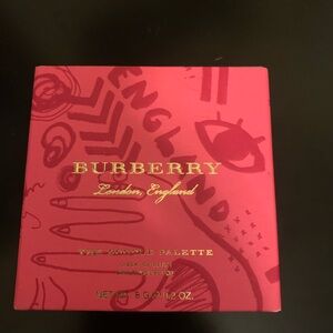 Limited edition! New Burberry Doodle Palette Blush - Bright Pink